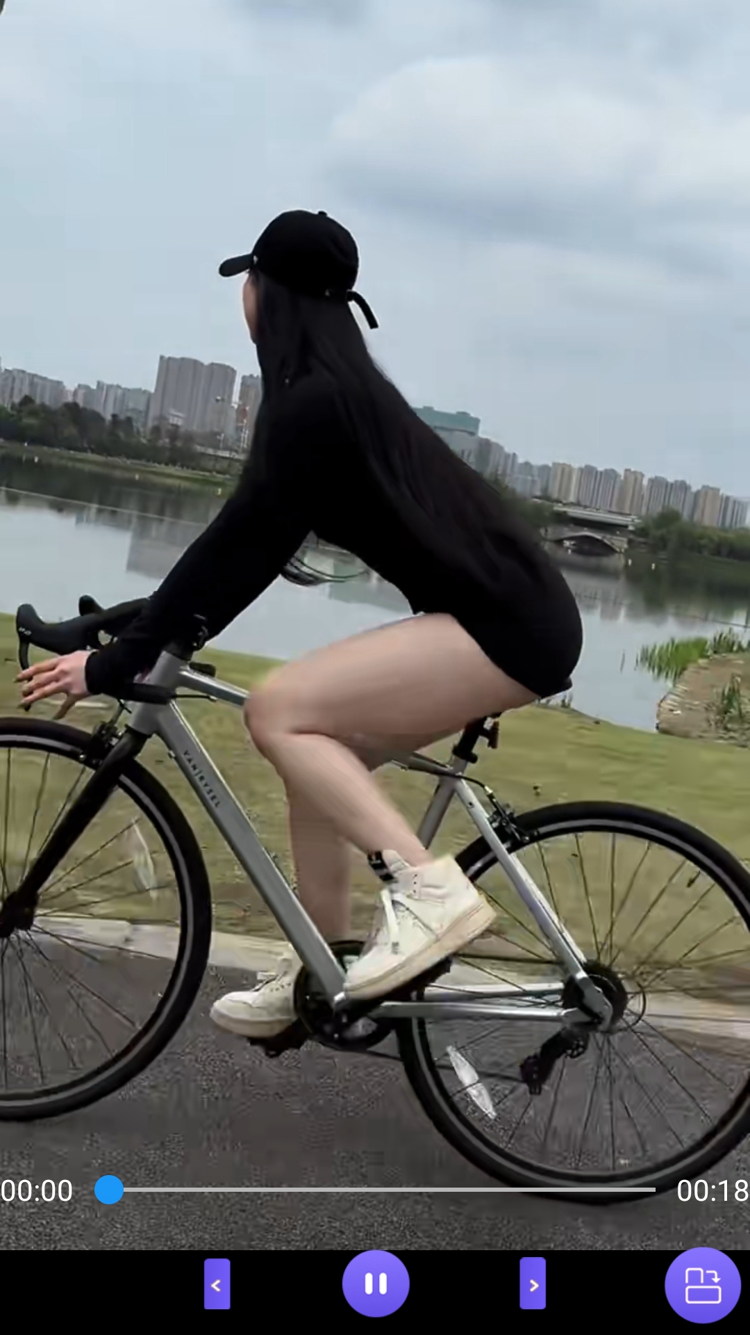 女主怀孕逃跑古言小说截图